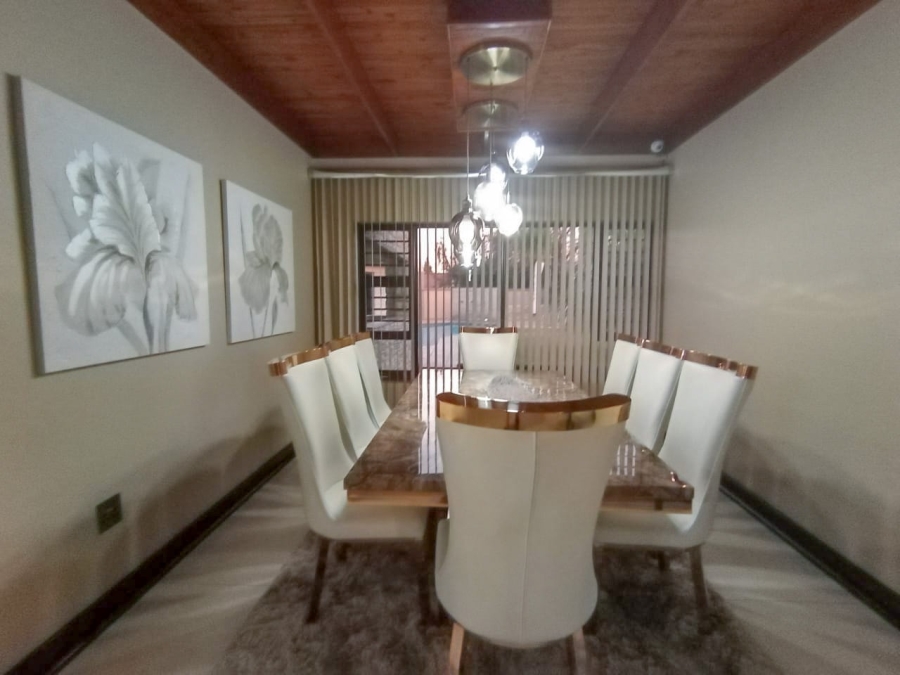 4 Bedroom Property for Sale in Baillie Park North West